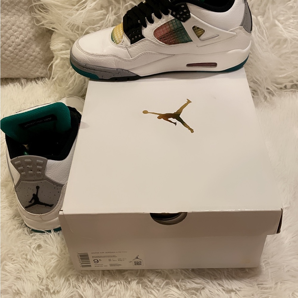 Air Jordan 4 Retro